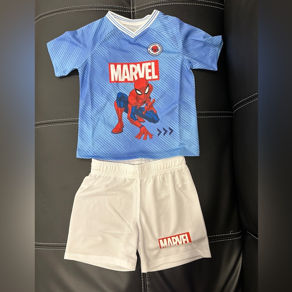 NWT Marvel Soccer 2-piece set